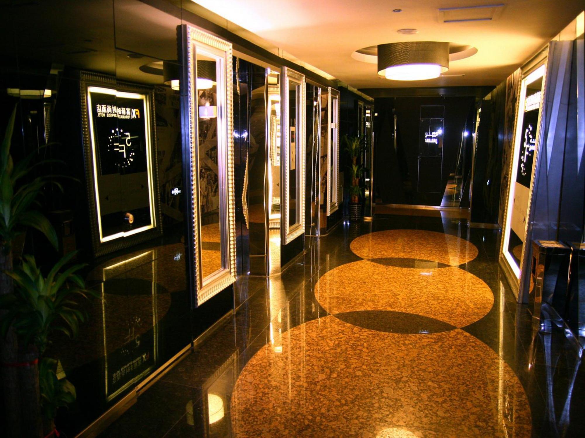 Fx Hotel Yansha Peking  Buitenkant foto
